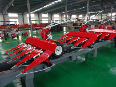 4S-120割曬機(jī)操作應(yīng)注意幾點(diǎn) 4S-120割曬機(jī)操作應(yīng)注意幾點(diǎn)